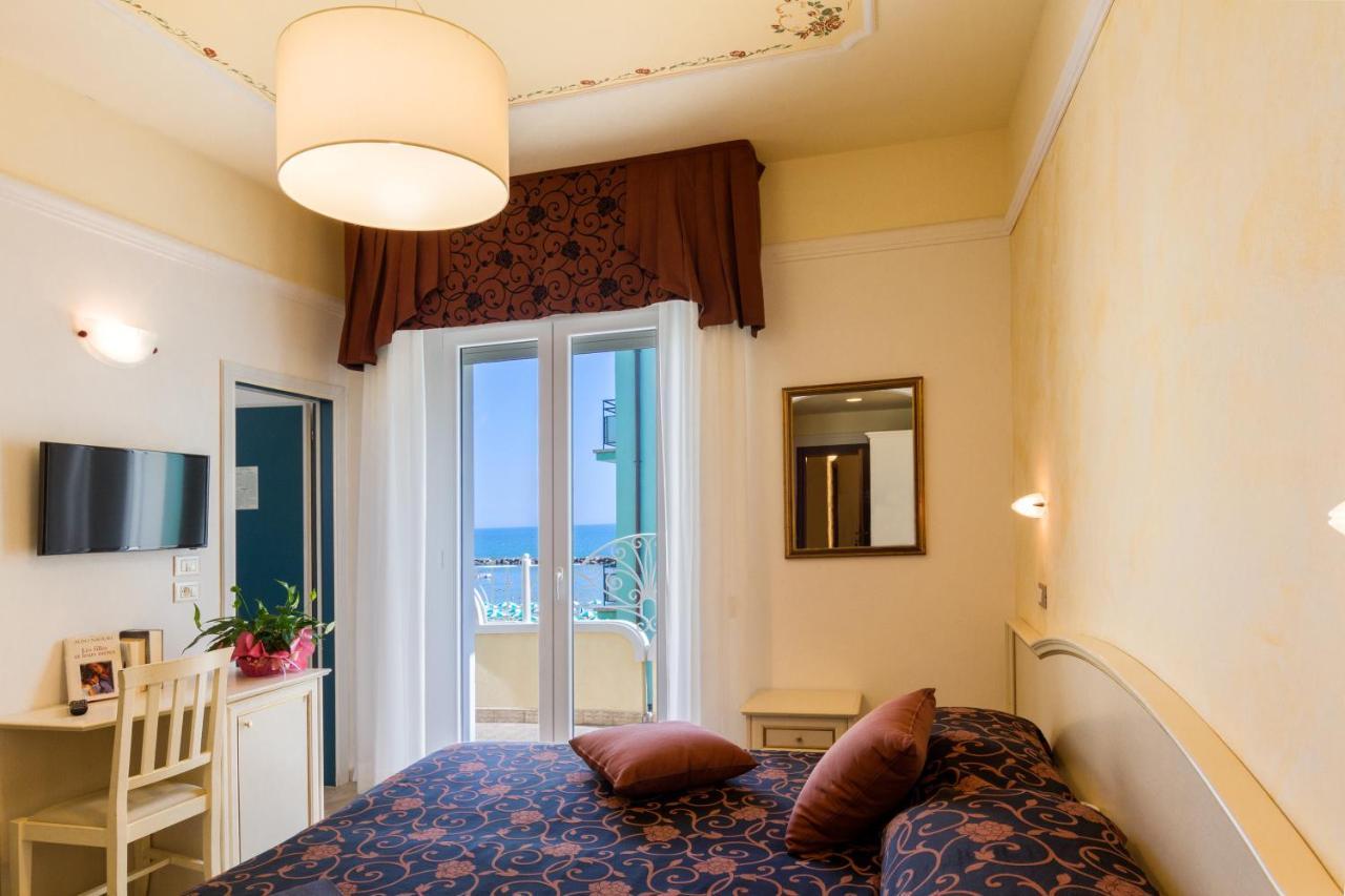 Hotel Rosa Maria Elite Bellaria-Igea Marina Exterior foto
