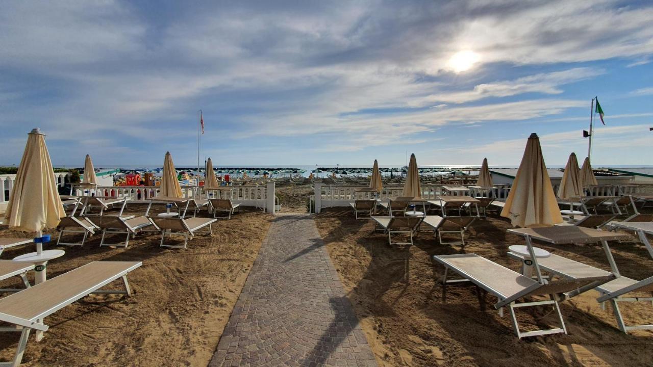 Hotel Rosa Maria Elite Bellaria-Igea Marina Exterior foto
