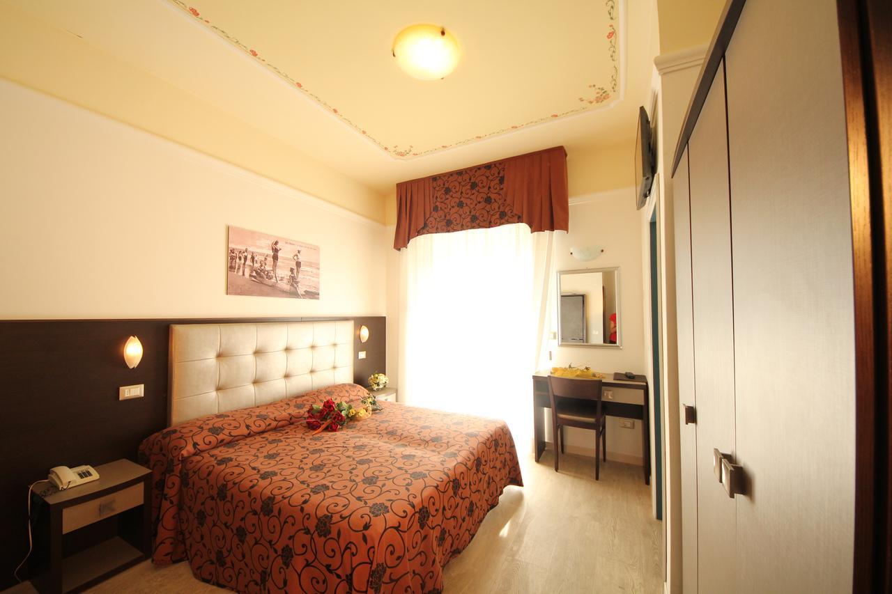 Hotel Rosa Maria Elite Bellaria-Igea Marina Exterior foto