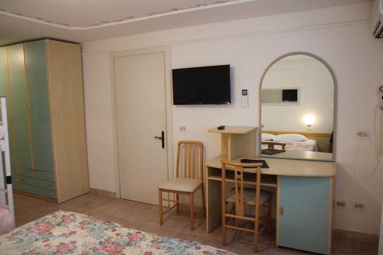 Hotel Rosa Maria Elite Bellaria-Igea Marina Exterior foto